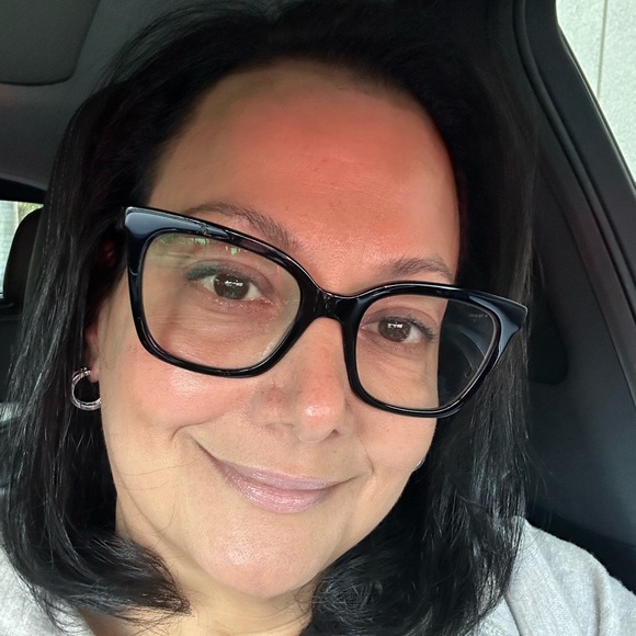 Meet your Posher, Priscilla - Picture 1 of 1